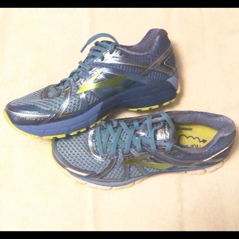 Running Shoes